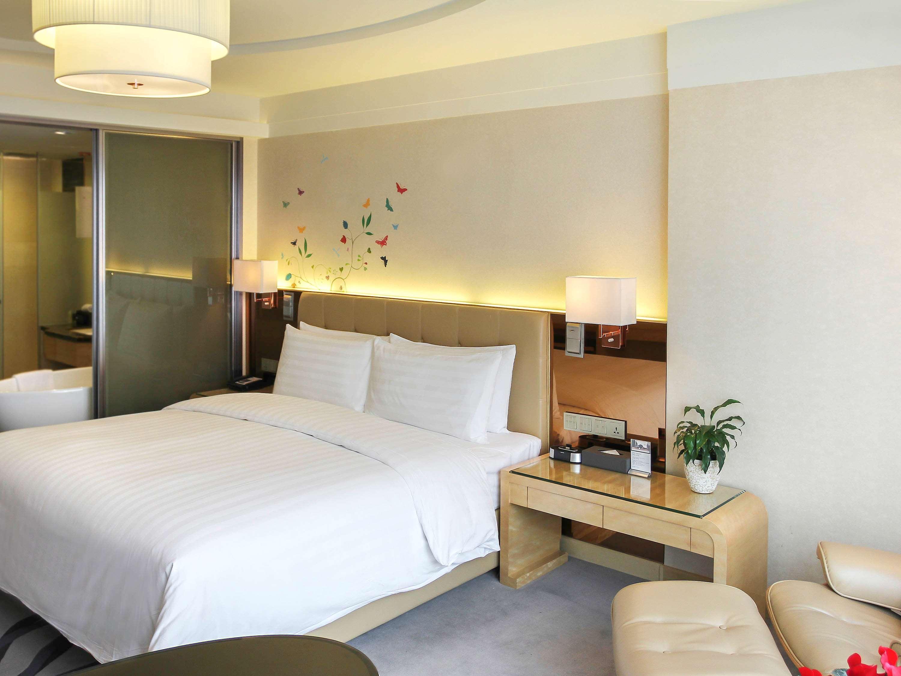Pullman Linyi Lushang Exterior photo