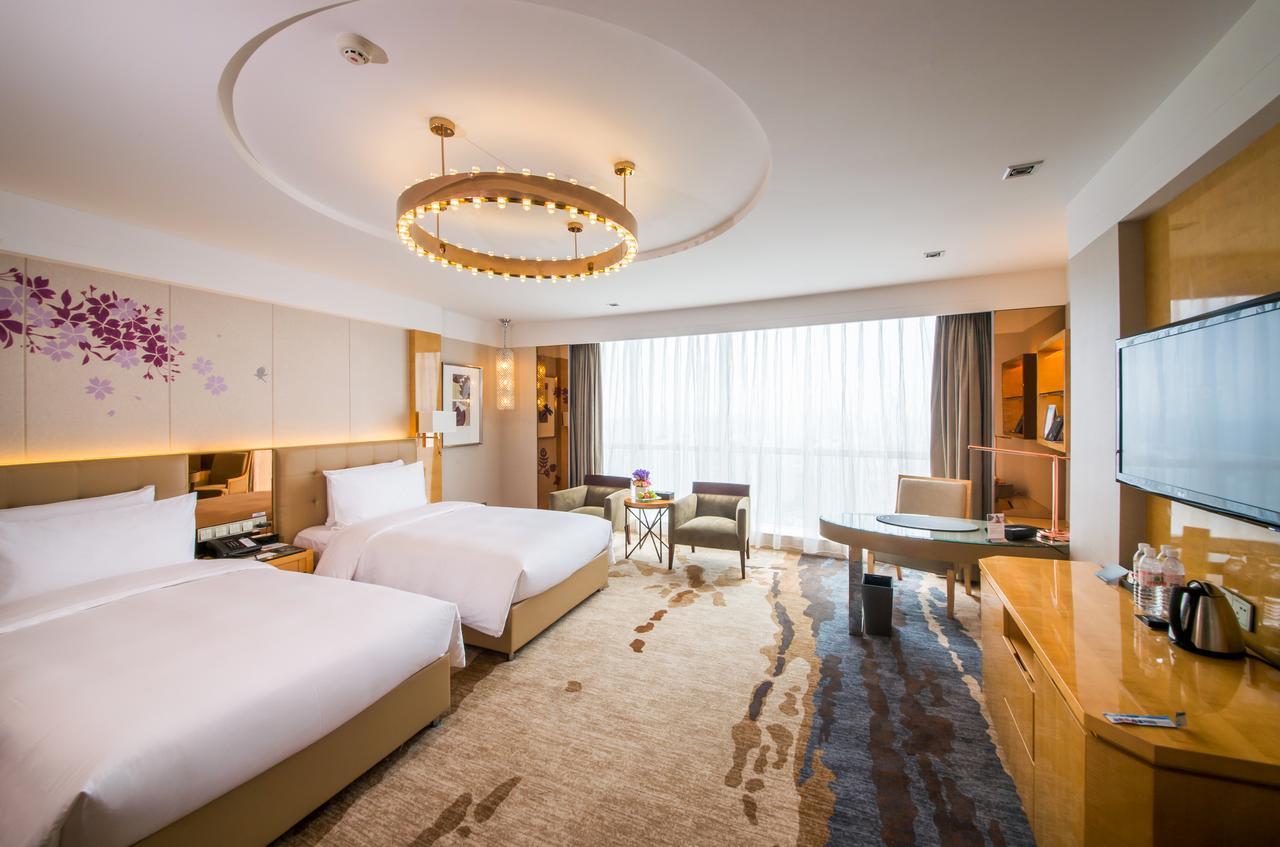 Pullman Linyi Lushang Exterior photo